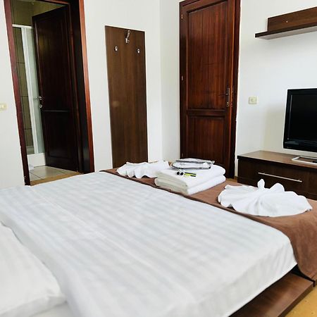 Hotel Sunray-Vilagalbena Poiana Brasov Esterno foto
